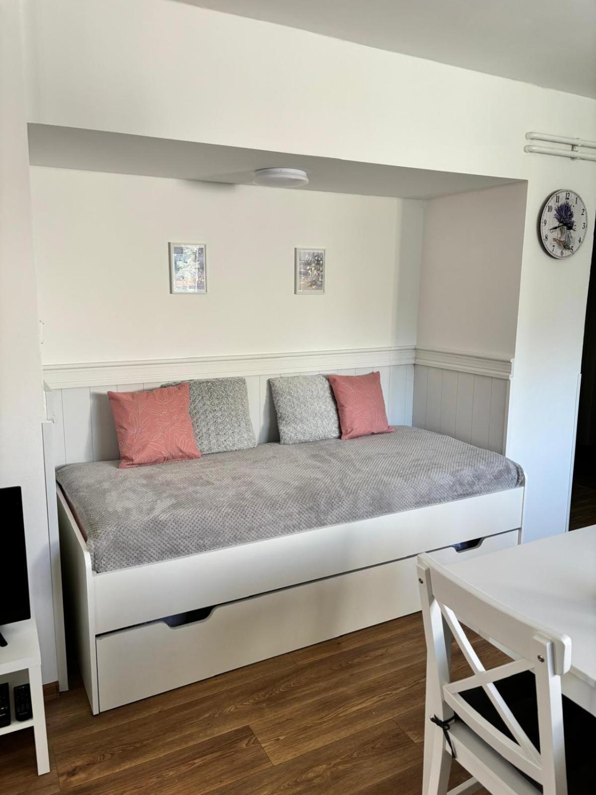 Apartman Vendy Karlovy Vary Kültér fotó