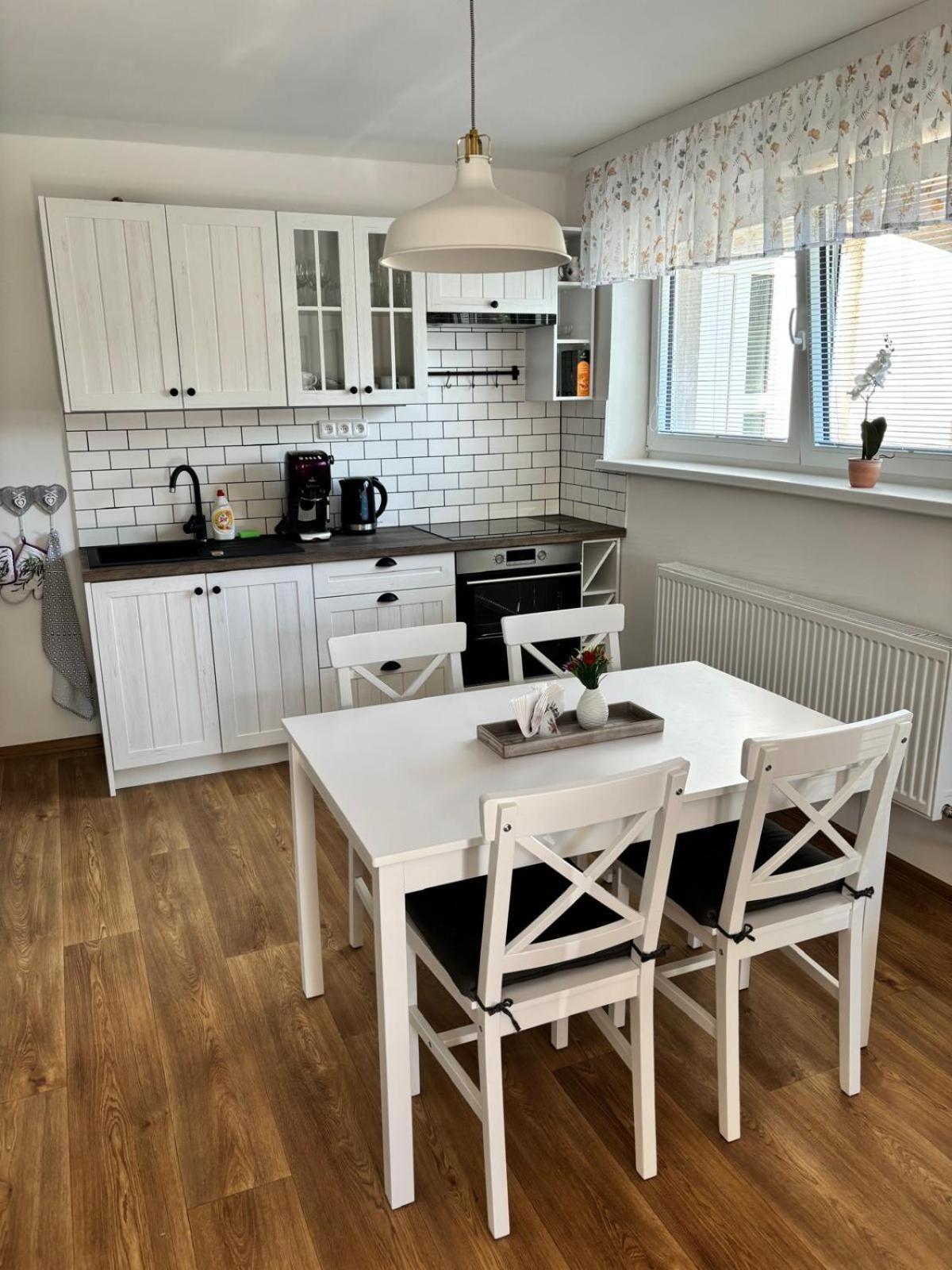 Apartman Vendy Karlovy Vary Kültér fotó